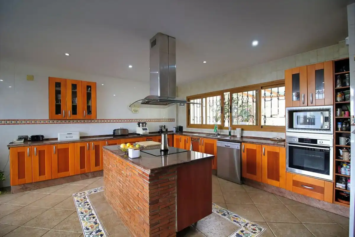 Chalet con piscina en venta en Torrequebrada, imagen 25