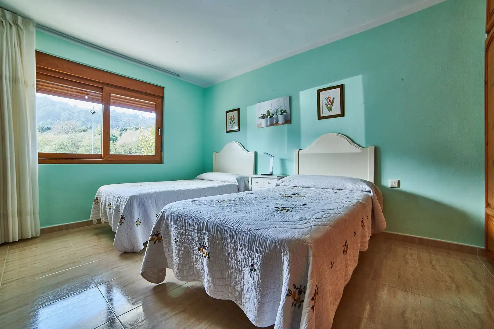 Habitación de Casa o chalet en venta en Llanes con Calefacción, Jardín privado y Trastero