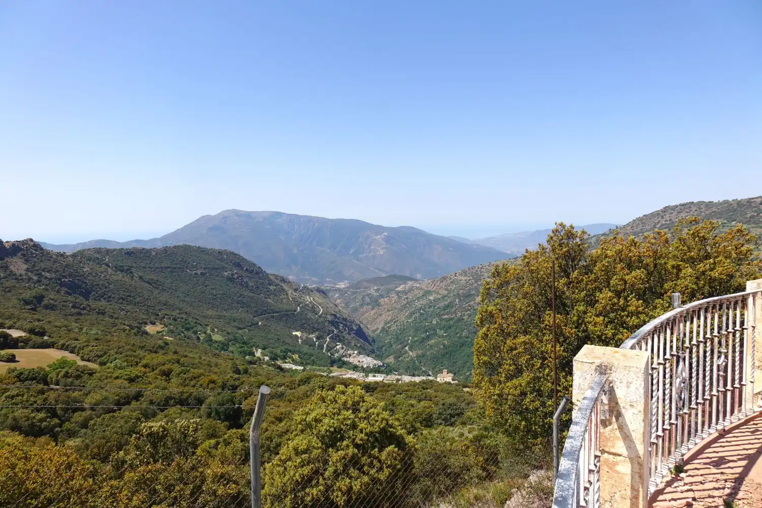 Vista exterior de Casa o xalet en venda en Capileira amb Terrassa i Traster