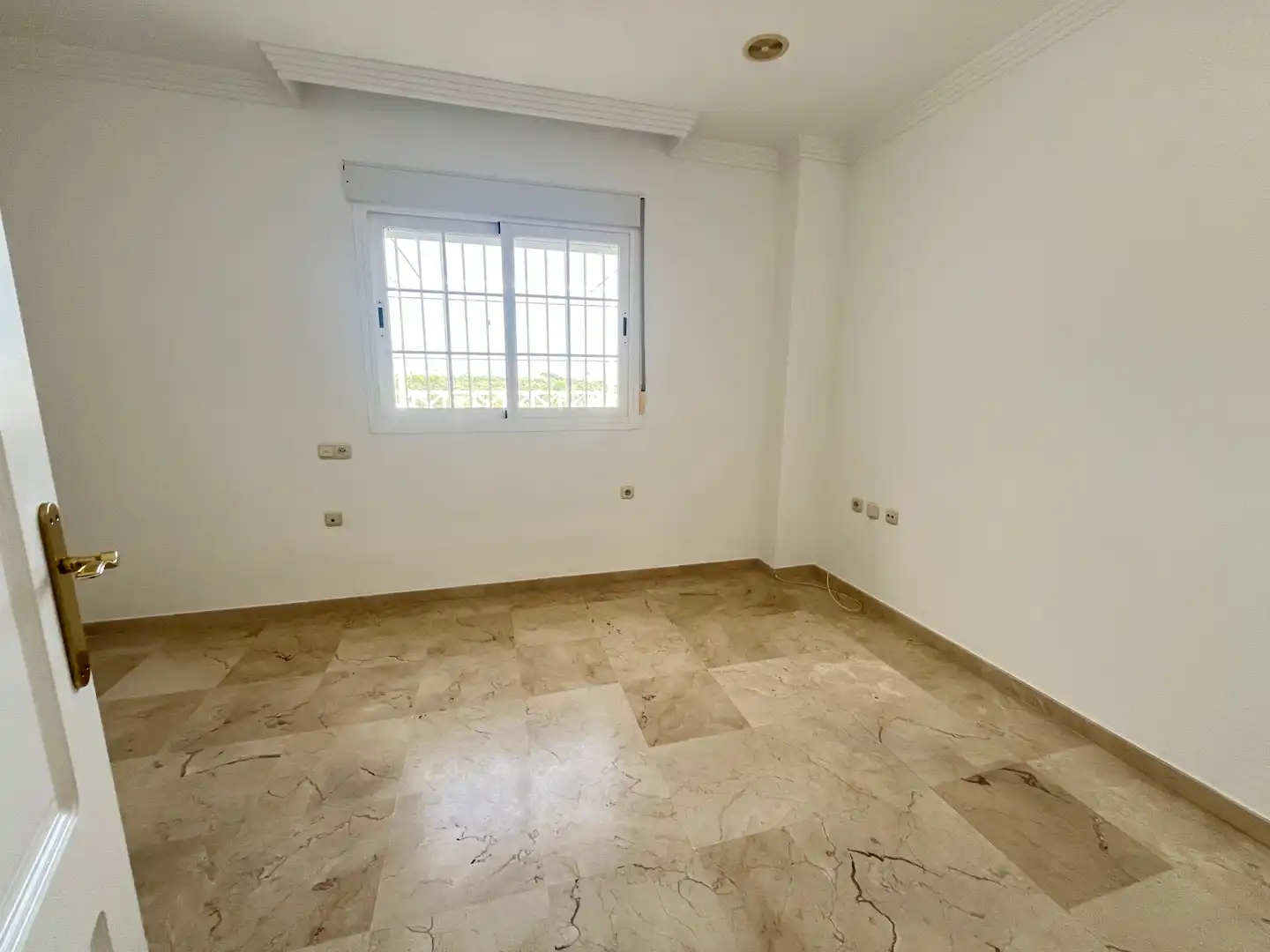 Habitación de Ático de alquiler en Marbella con Aire acondicionado, Calefacción y Terraza