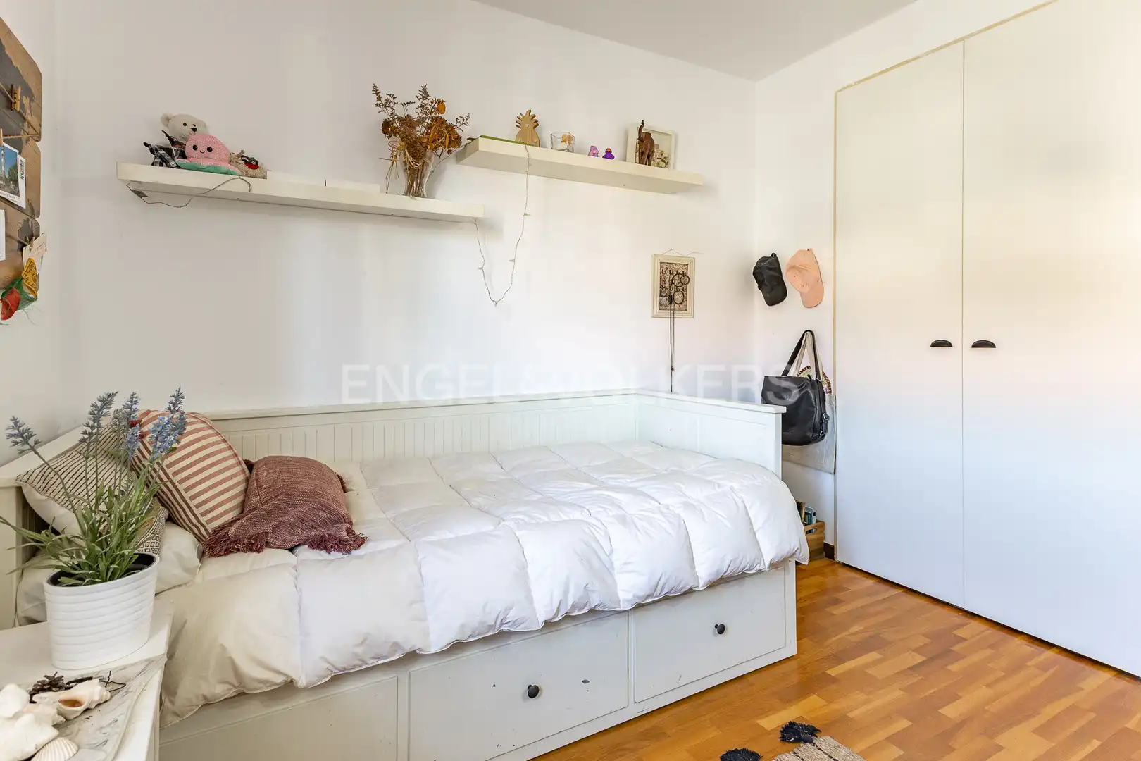 Habitación de Casa o chalet en venta en Badalona con Aire acondicionado, Calefacción y Jardín privado