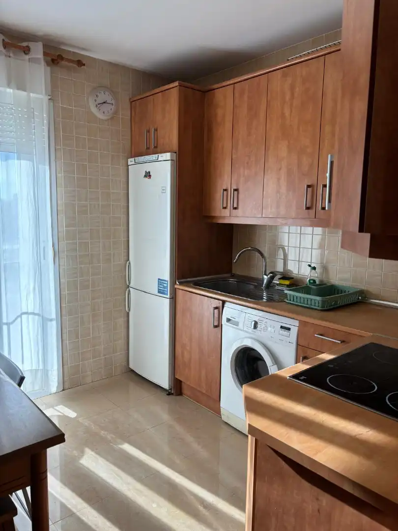 Kitchen of Flat for rent in Zaragoza  with Heating, Furnished and Oven