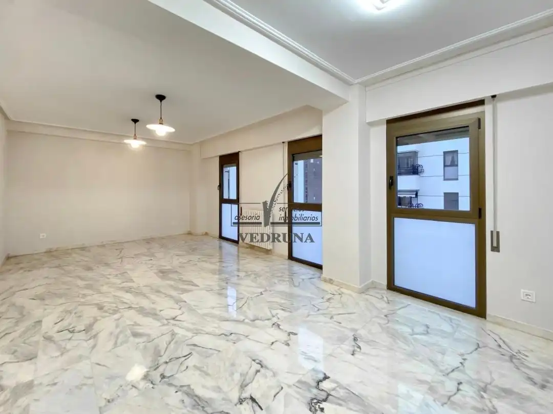 Living room of Flat for rent in Zaragoza  with Air Conditioner, Heating and Terrace