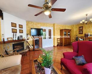 Living room of Single-family semi-detached for sale in Fuenlabrada  with Air Conditioner