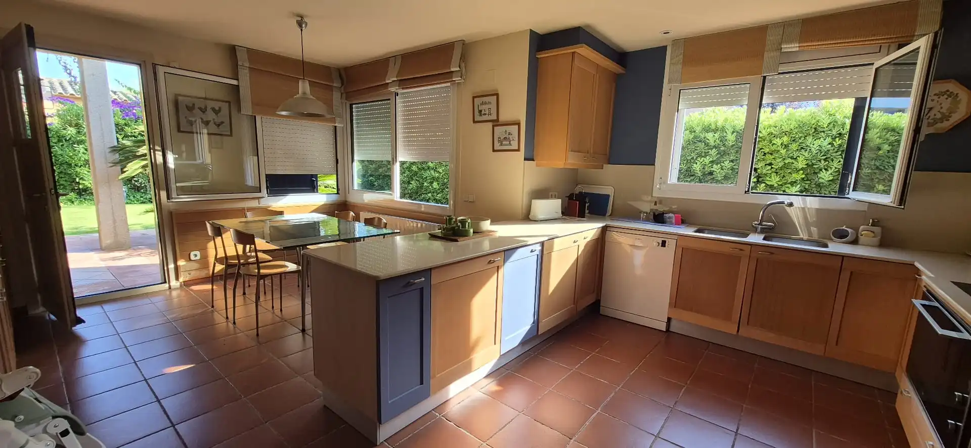 Cuina de Casa o xalet en venda en Palafrugell amb Calefacció, Jardí privat i Terrassa