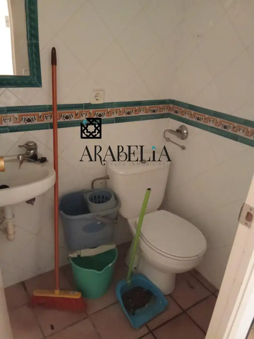 Local comercial en venta en Poniente-Norte - Miralbaida - Parque Azahara, imagen 7