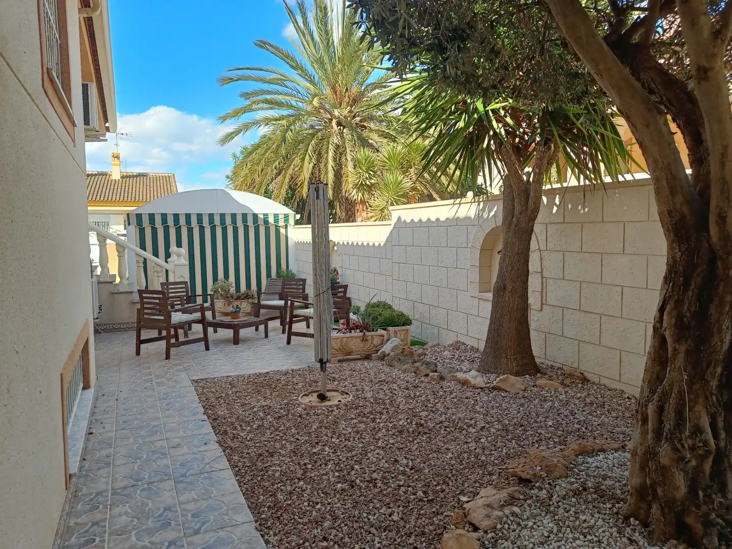 Jardí de Casa o xalet en venda en Benijófar amb Aire condicionat, Calefacció i Jardí privat