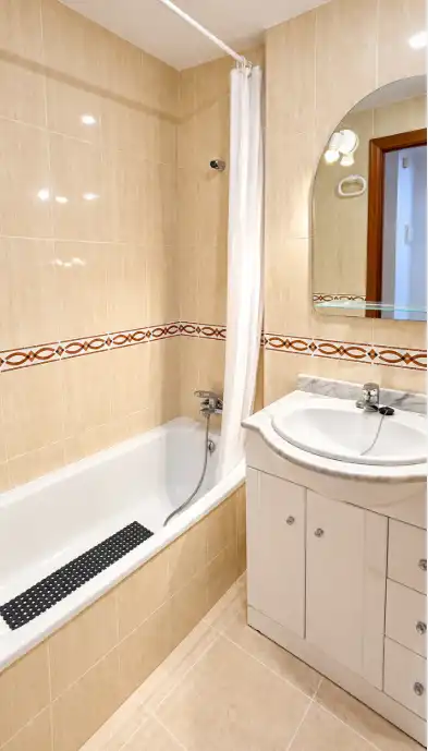 Bathroom of Flat for sale in Casc Antic - Nou Cambrils
