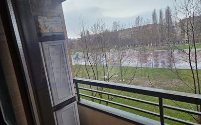 Terrassa de Apartament en venda en  Logroño