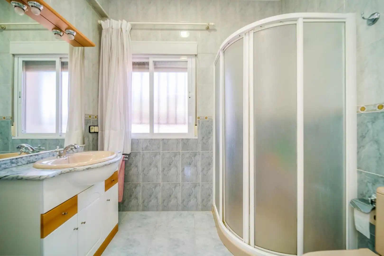 Baño de Casa o chalet en venta en Villamanrique de Tajo con Aire acondicionado, Calefacción y Jardín privado