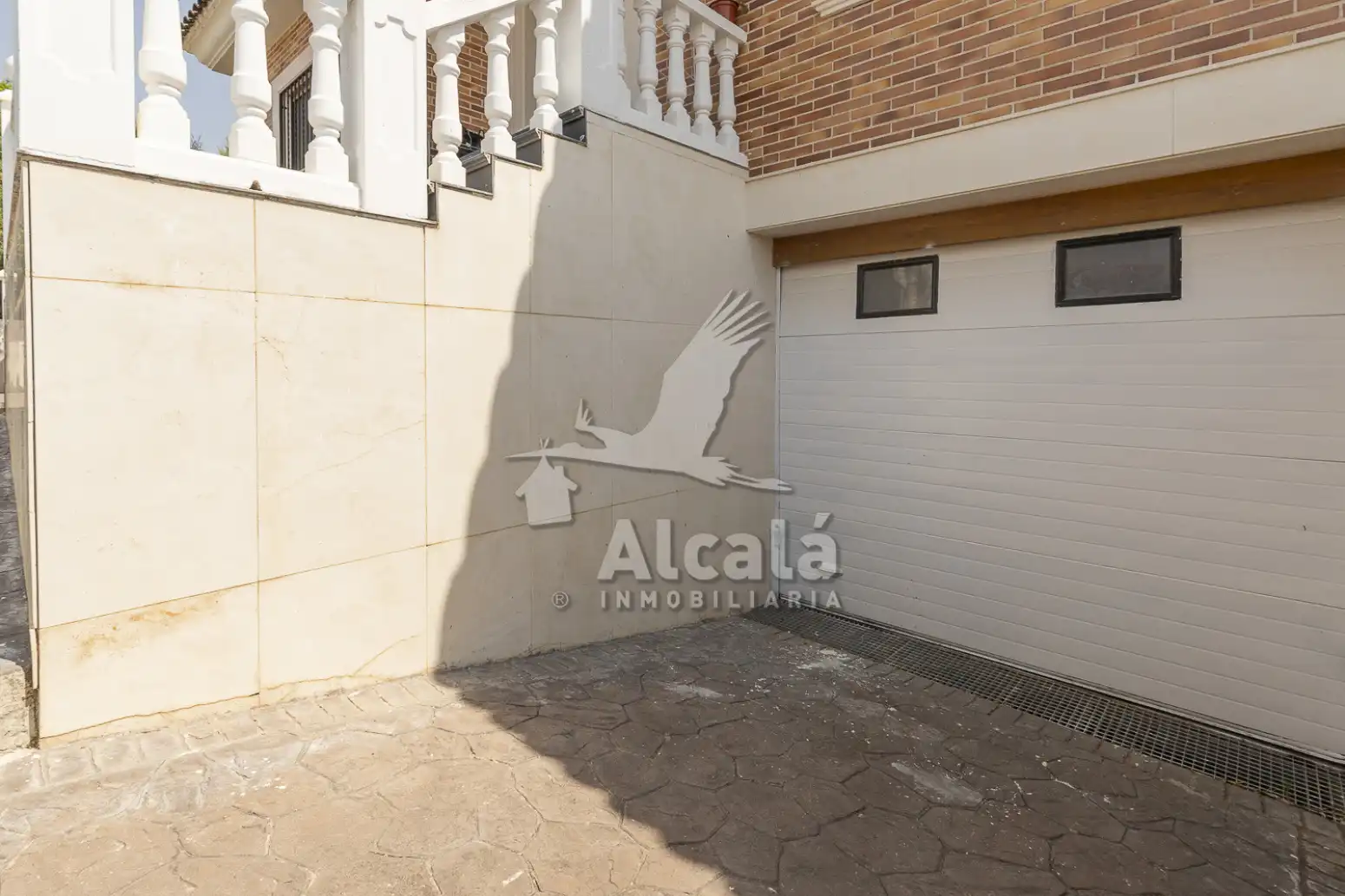 Vista exterior de Casa o xalet en venda en Santa Olalla amb Aire condicionat, Calefacció i Piscina