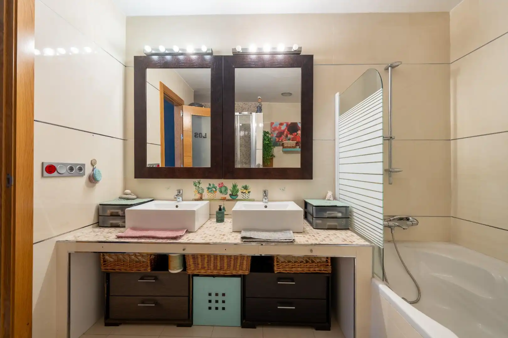 Baño de Casa o chalet en venta en Roquetas de Mar con Aire acondicionado, Calefacción y Jardín privado