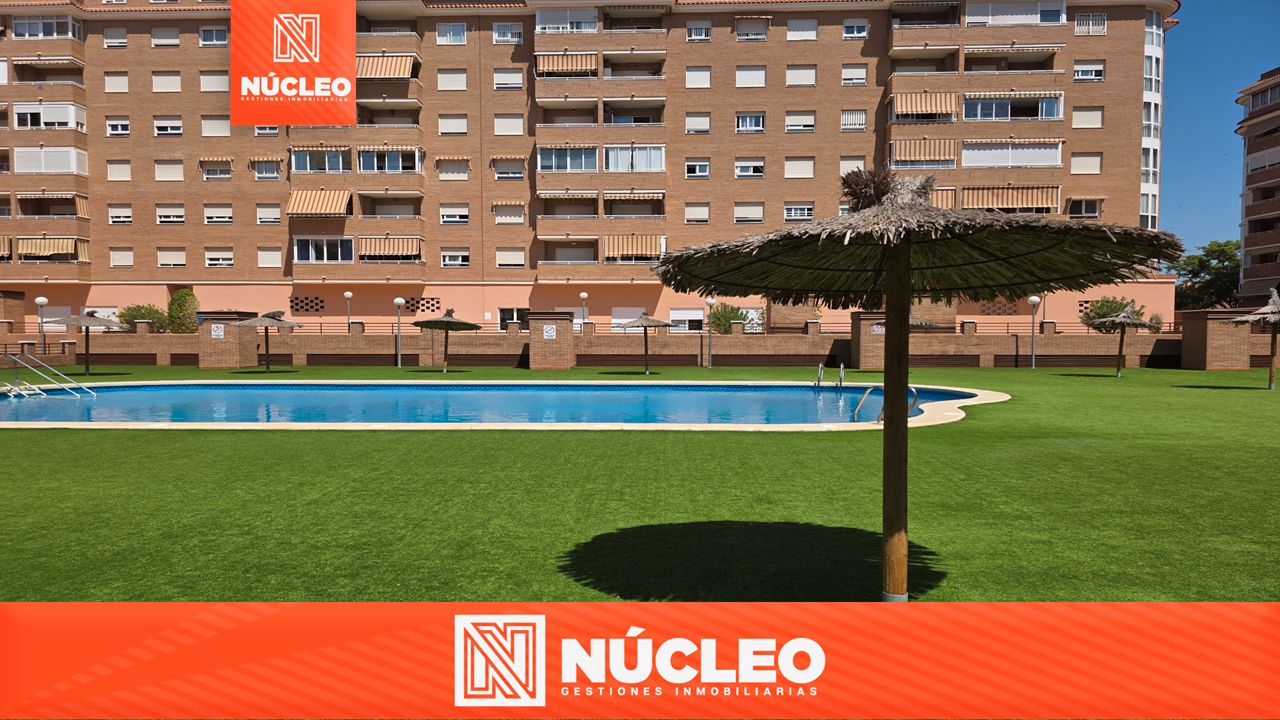 Piscina de Àtic en venda en San Vicente del Raspeig / Sant Vicent del Raspeig amb Aire condicionat, Terrassa i Traster
