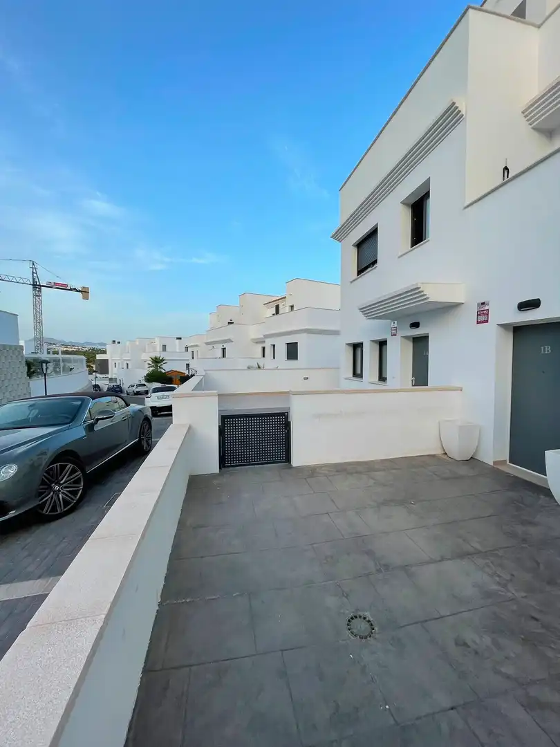 Duplex con piscina in vendita a Calle de Colombia 4, imagen 45