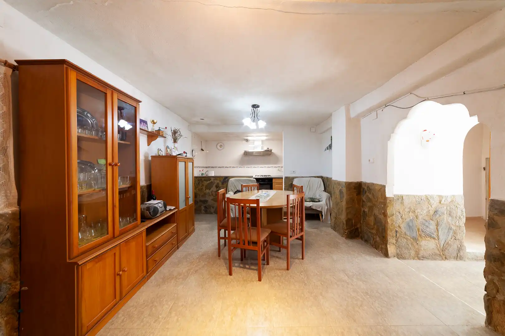 Casa o xalet en venda en Venta del Moro amb Terrassa, Moblat i Rentadora