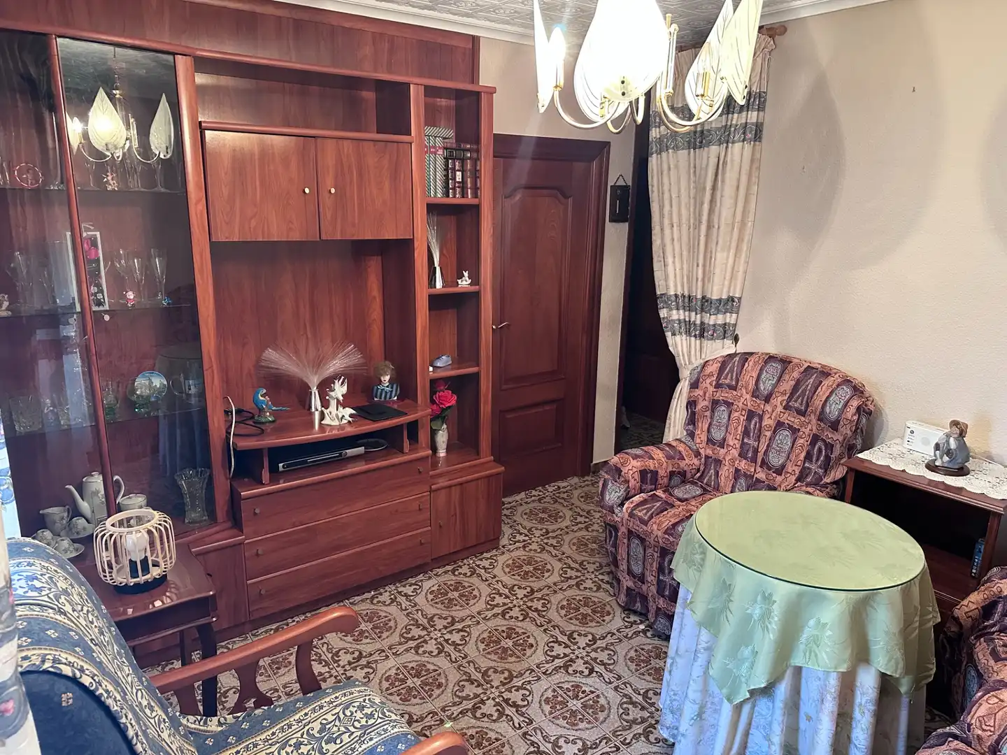 Wohnzimmer von Wohnung zum Verkauf in Jaén mit Klimaanlage, Abstellraum und Möbliert