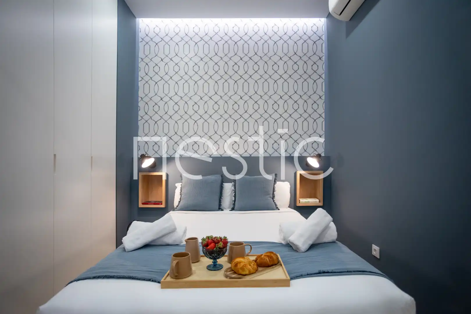 Habitación de Apartamento de alquiler en Madrid con Aire acondicionado, Calefacción y Amueblado