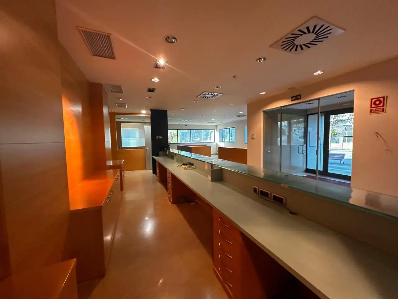 Local comercial de lloguer a JOSEP UMBERT I VENTURA, imagen 32
