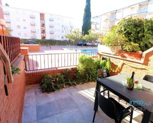 Jardí de Apartament de lloguer en Salou amb Aire condicionat, Terrassa i Moblat