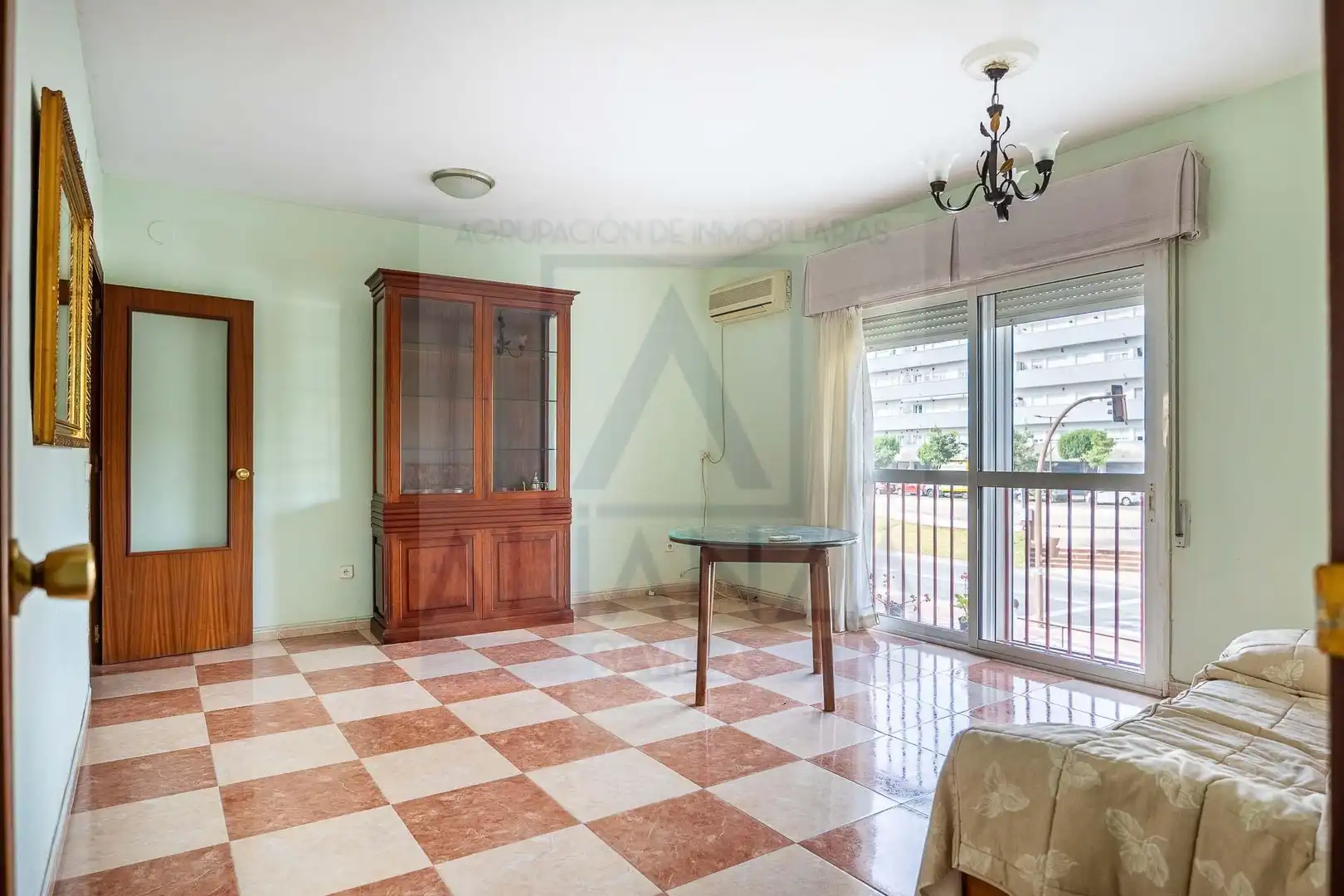 Sala d'estar de Pis en venda en Camas amb Aire condicionat i Traster