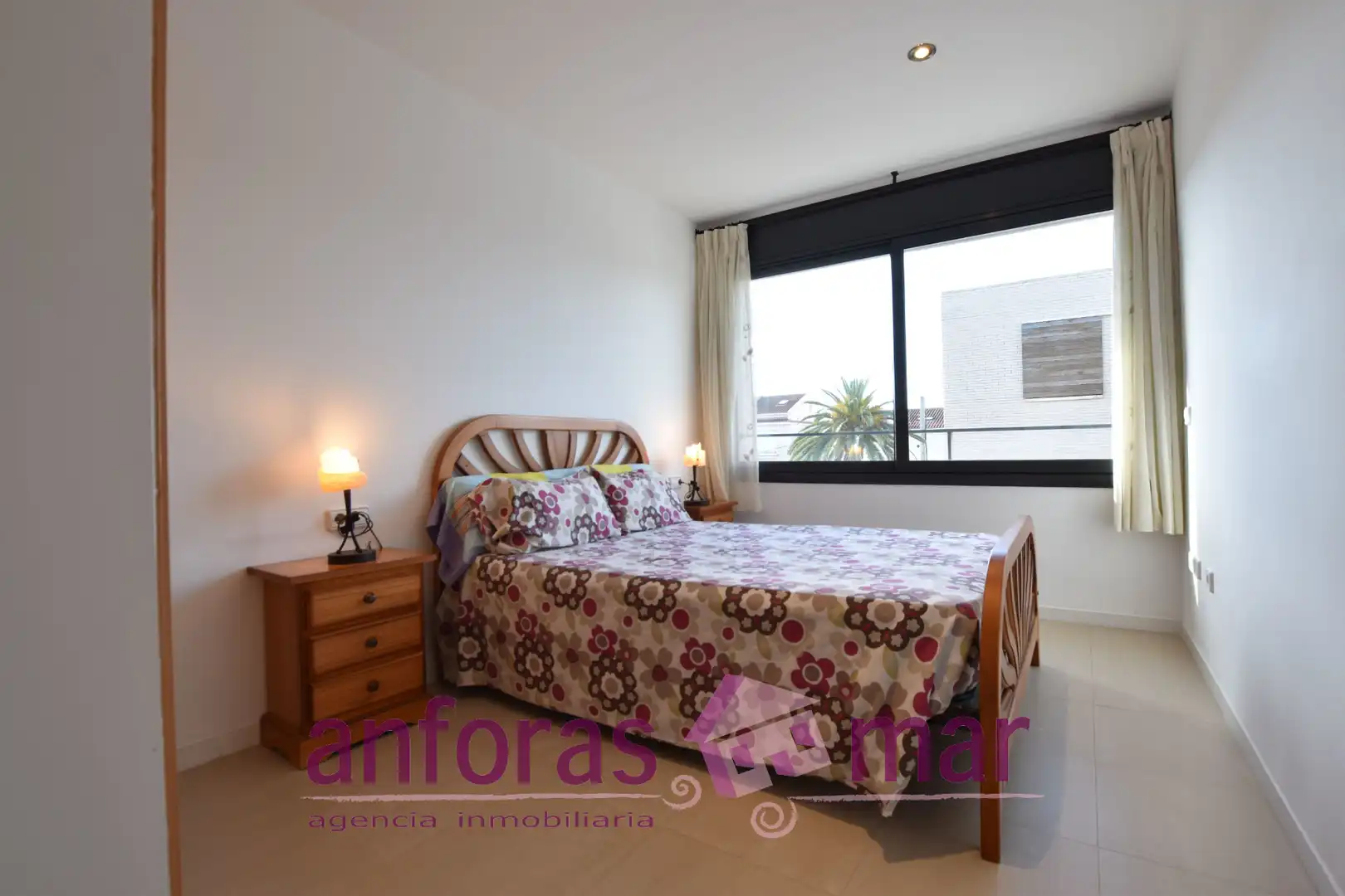 Habitación de Casa adosada en venta en Torredembarra con Aire acondicionado, Calefacción y Jardín privado