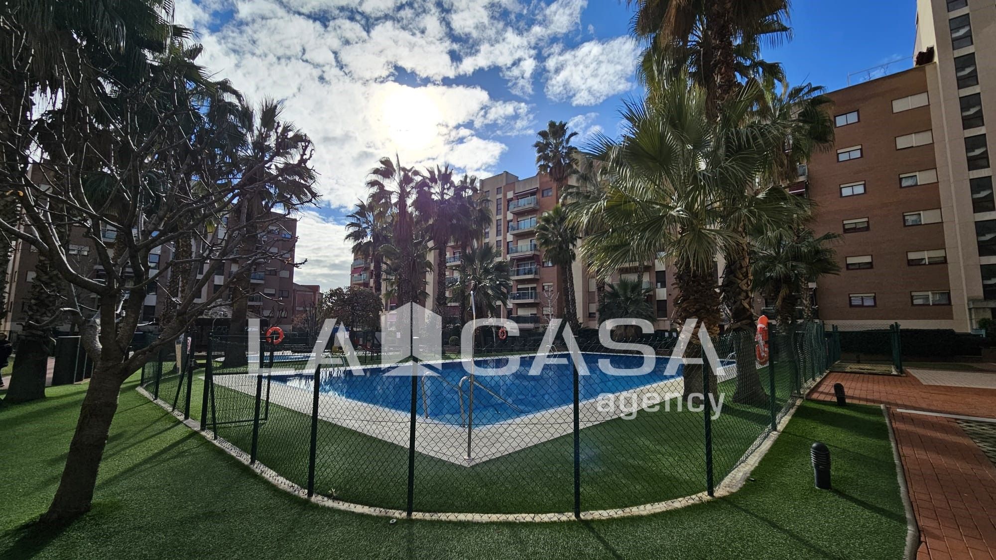 Schwimmbecken von Wohnung zum Verkauf in Barberà del Vallès mit Heizung, Abstellraum und Schwimmbad