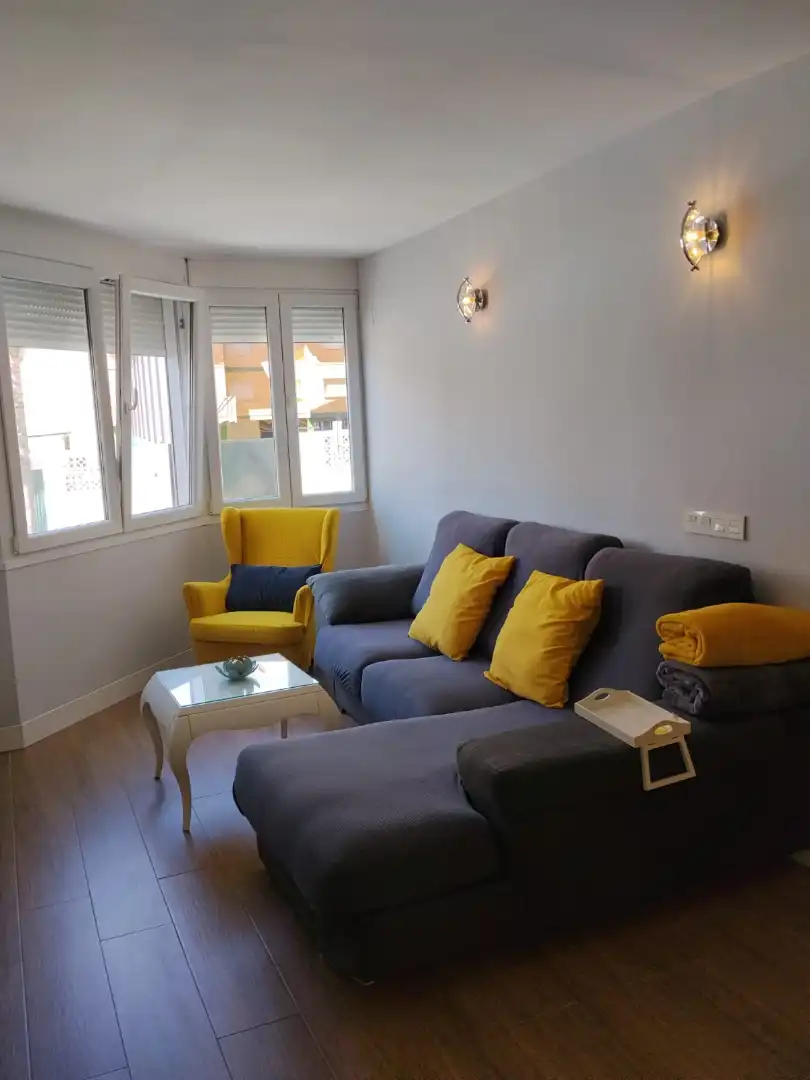 Living room of Flat for rent in Almuñécar  with Air Conditioner, Parquet flooring and Furnished