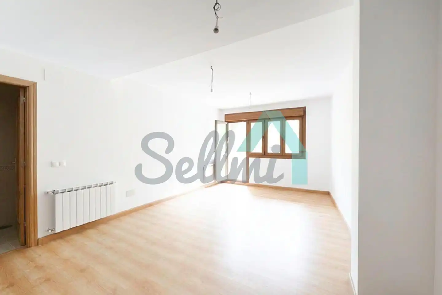 Wohnzimmer von Wohnung zum Verkauf in Aller mit Heizung, Terrasse und Abstellraum
