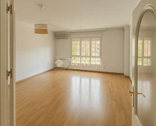 Living room of Flat for sale in Villanueva del Pardillo