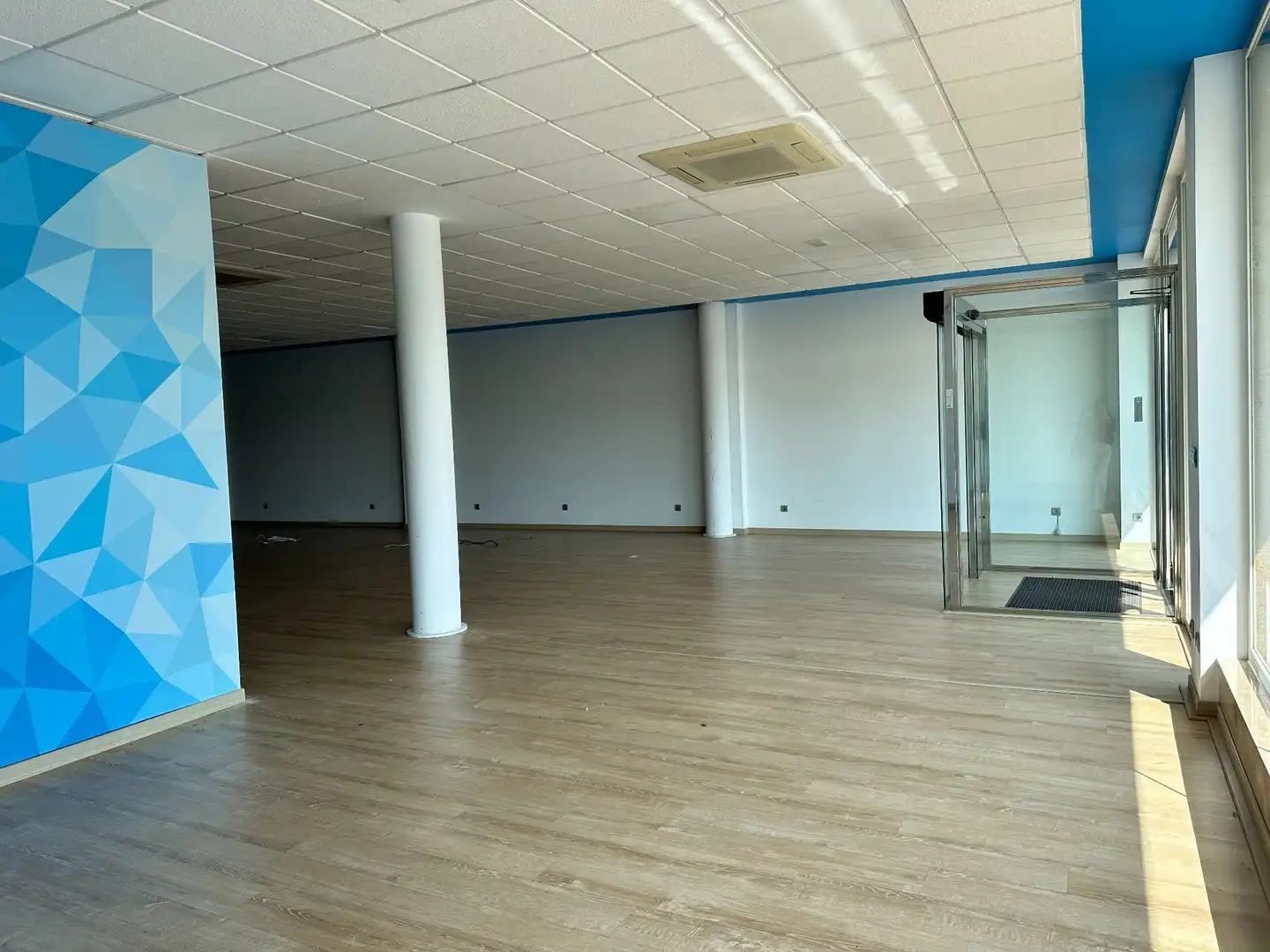 Local comercial de lloguer a Maliaño, imagen 6