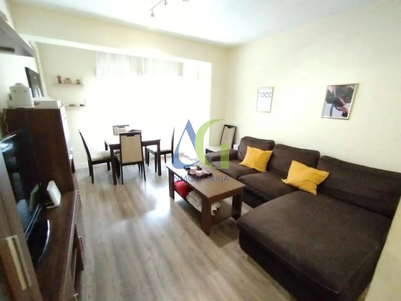 Wohnzimmer von Wohnung zum Verkauf in León Capital  mit Heizung, Parkett und Abstellraum