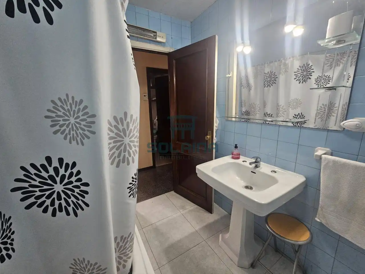 Bathroom of Flat for sale in Ourense Capital   with Heating and Balcony