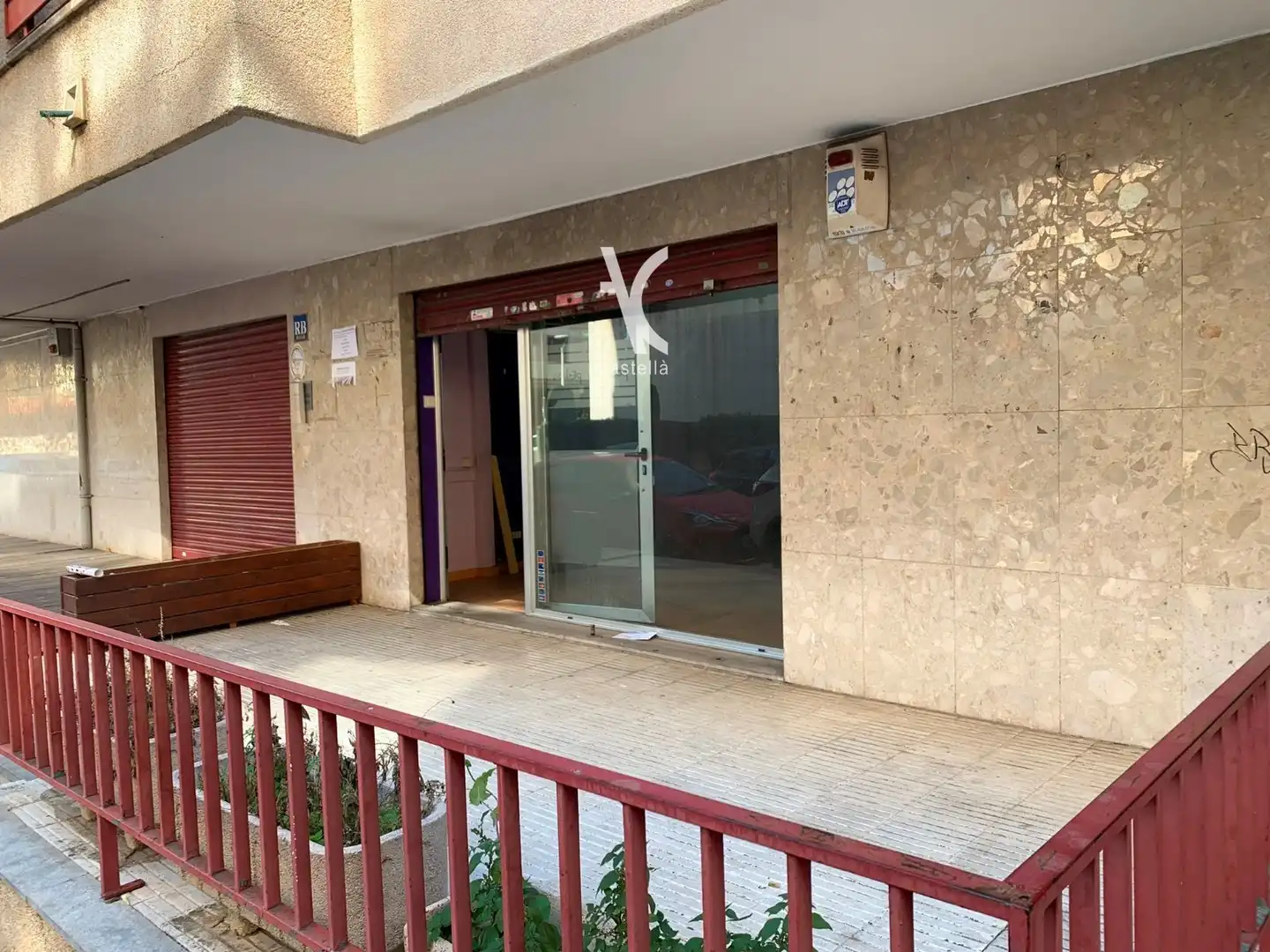 Vista exterior de Local en venta en Premià de Mar