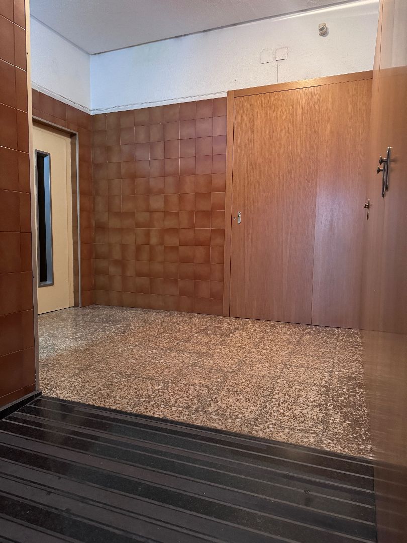 Flat for sale in Castellón de la Plana / Castelló de la Plana  with Air Conditioner, Oven and Washing machine