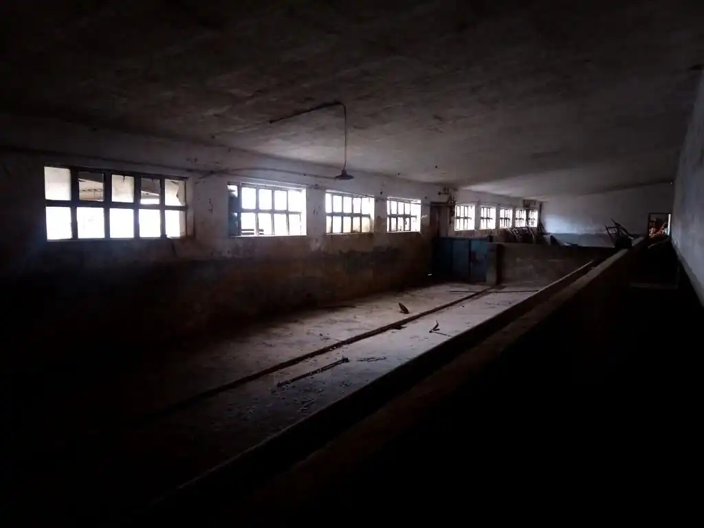Nau industrial en venda en Morales del Vino