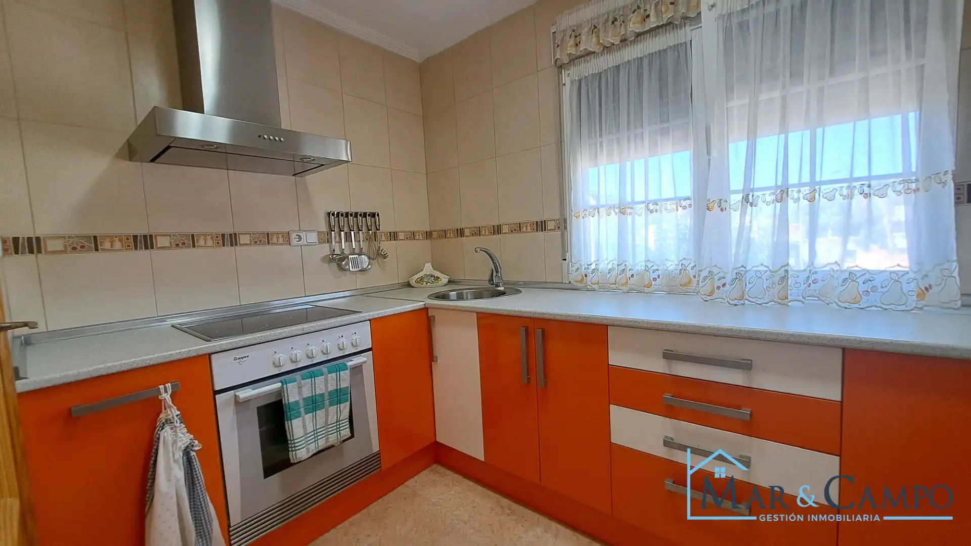 Cocina de Casa adosada en venta en Los Alcázares con Aire acondicionado, Jardín privado y Amueblado