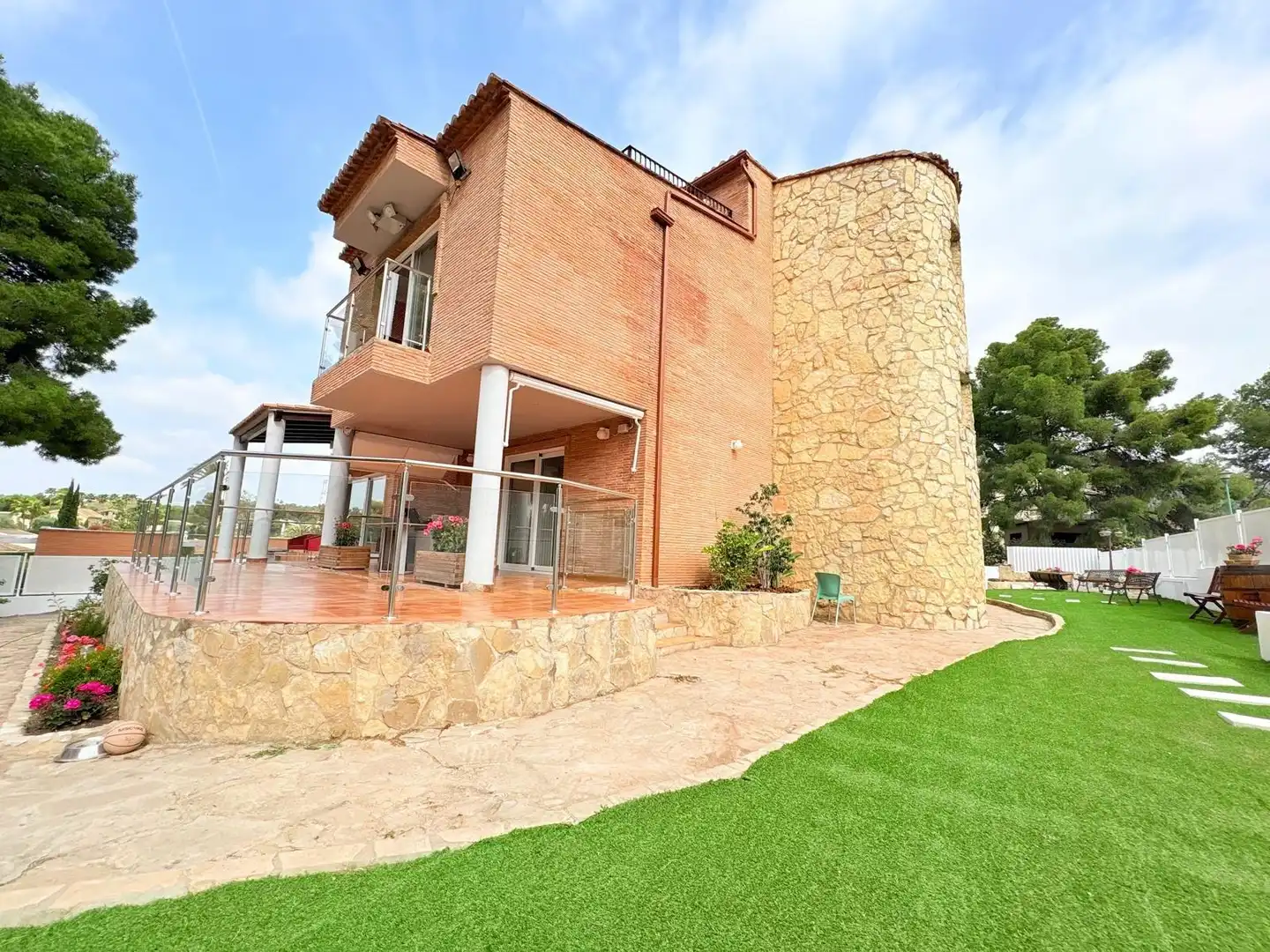 Vista exterior de Casa o chalet en venta en Alfinach - Los Monasterios