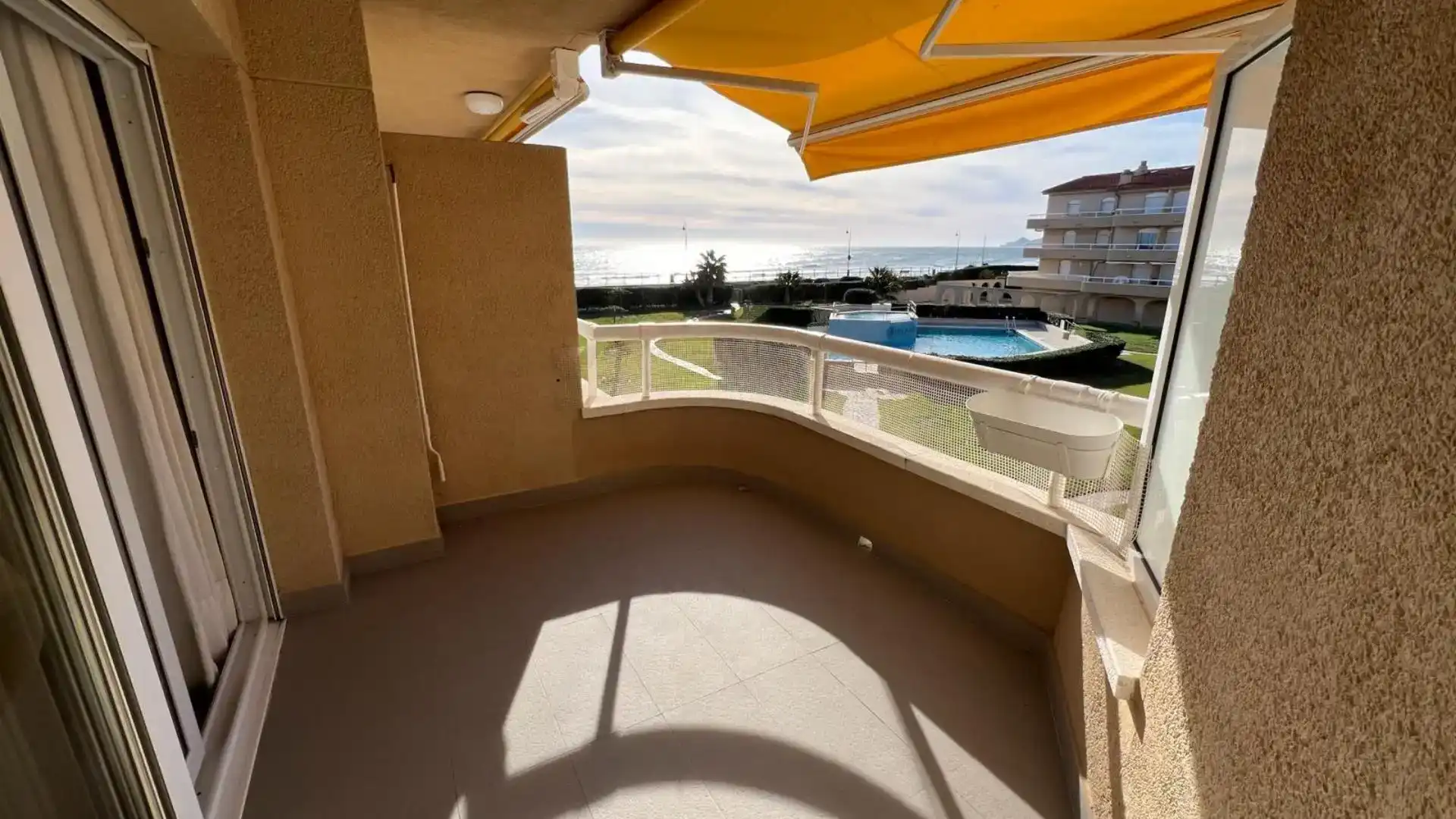 Terrassa de Apartament en venda en L'Estartit amb Aire condicionat i Balcó