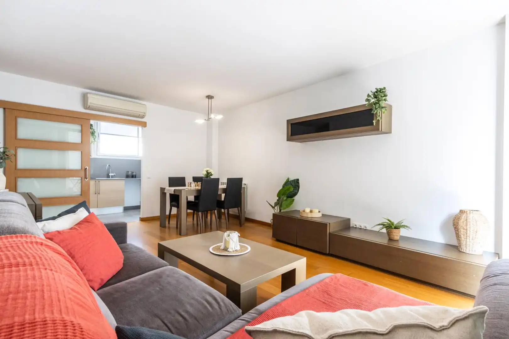 Sala de estar de Piso en venta en Sabadell con Aire acondicionado, Calefacción y Parquet