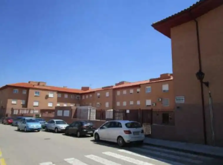 Flat for sale in Yuncler