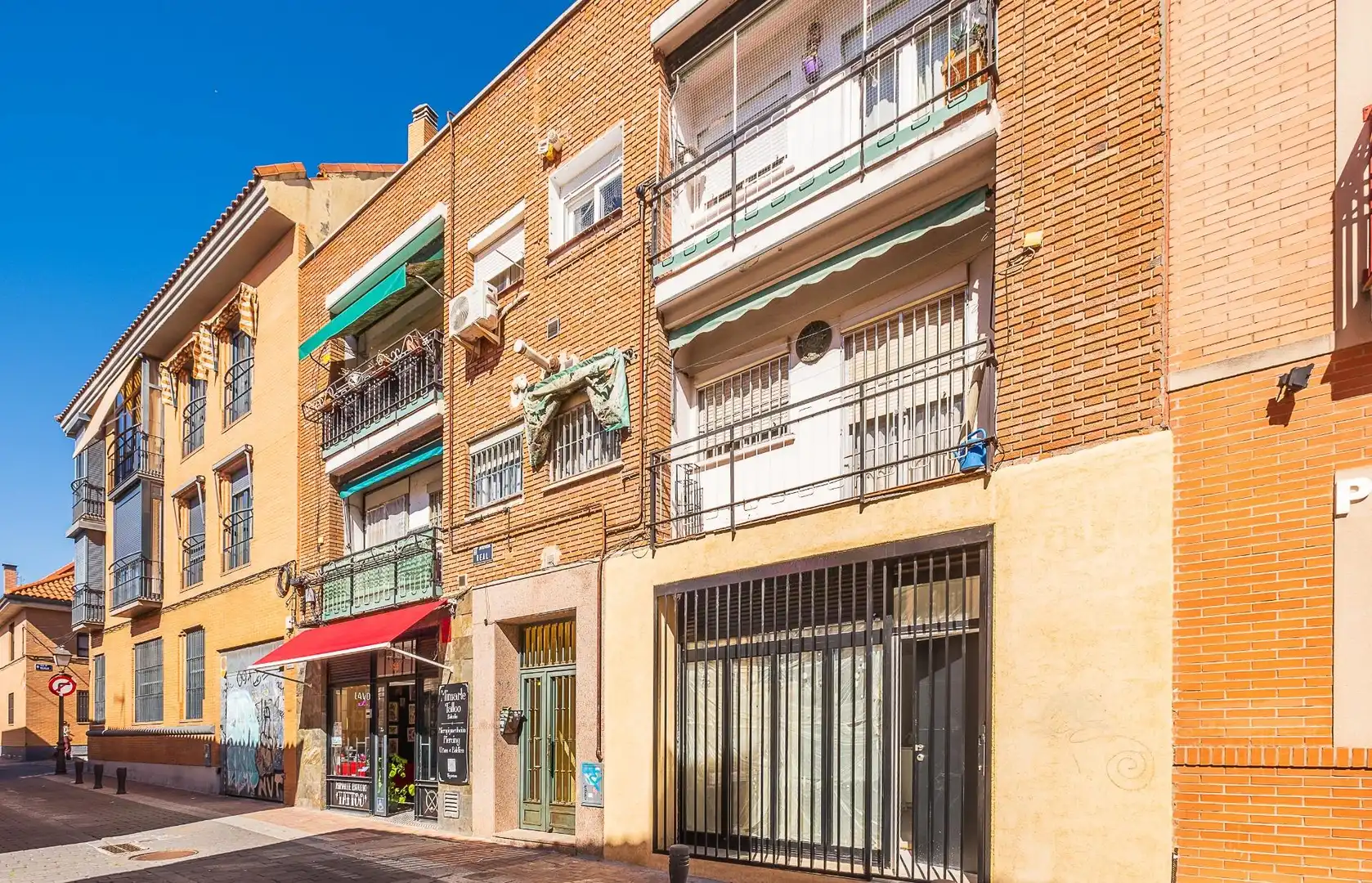 Vista exterior de Piso en venta en Vicálvaro