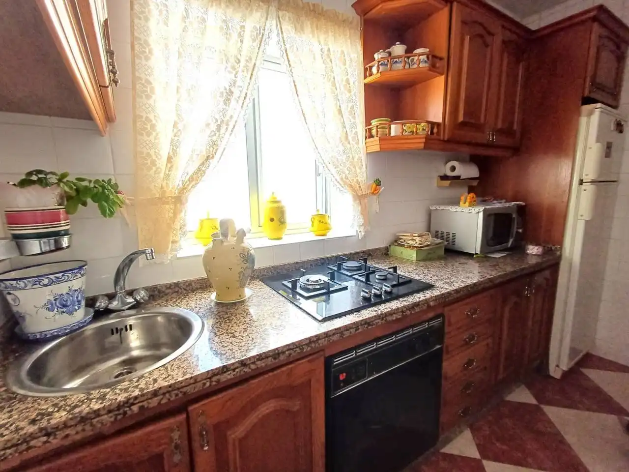 Küche von Wohnung zum Verkauf in Huelva mit Klimaanlage