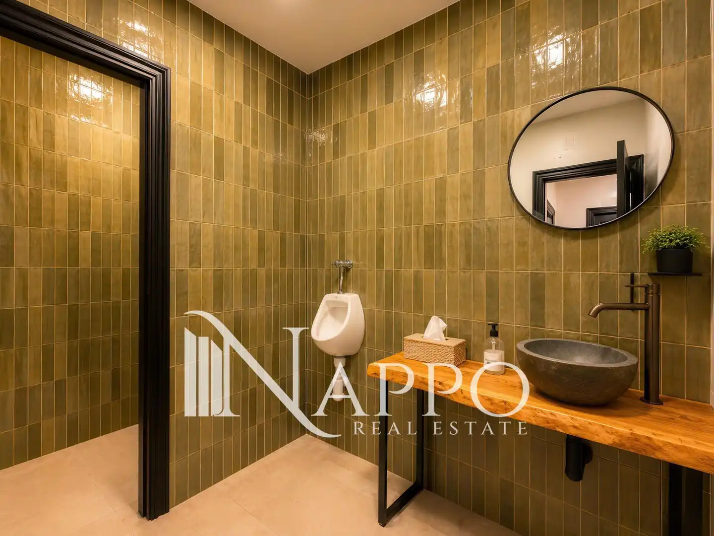 Baño de Local en traspaso en  Palma de Mallorca con Aire acondicionado, Terraza y Internet