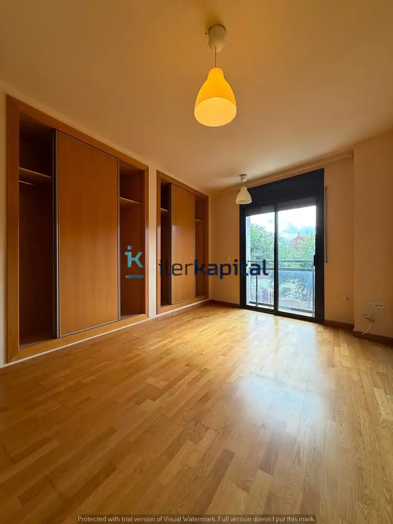 Bedroom of Flat for rent in Rosselló  with Heating
