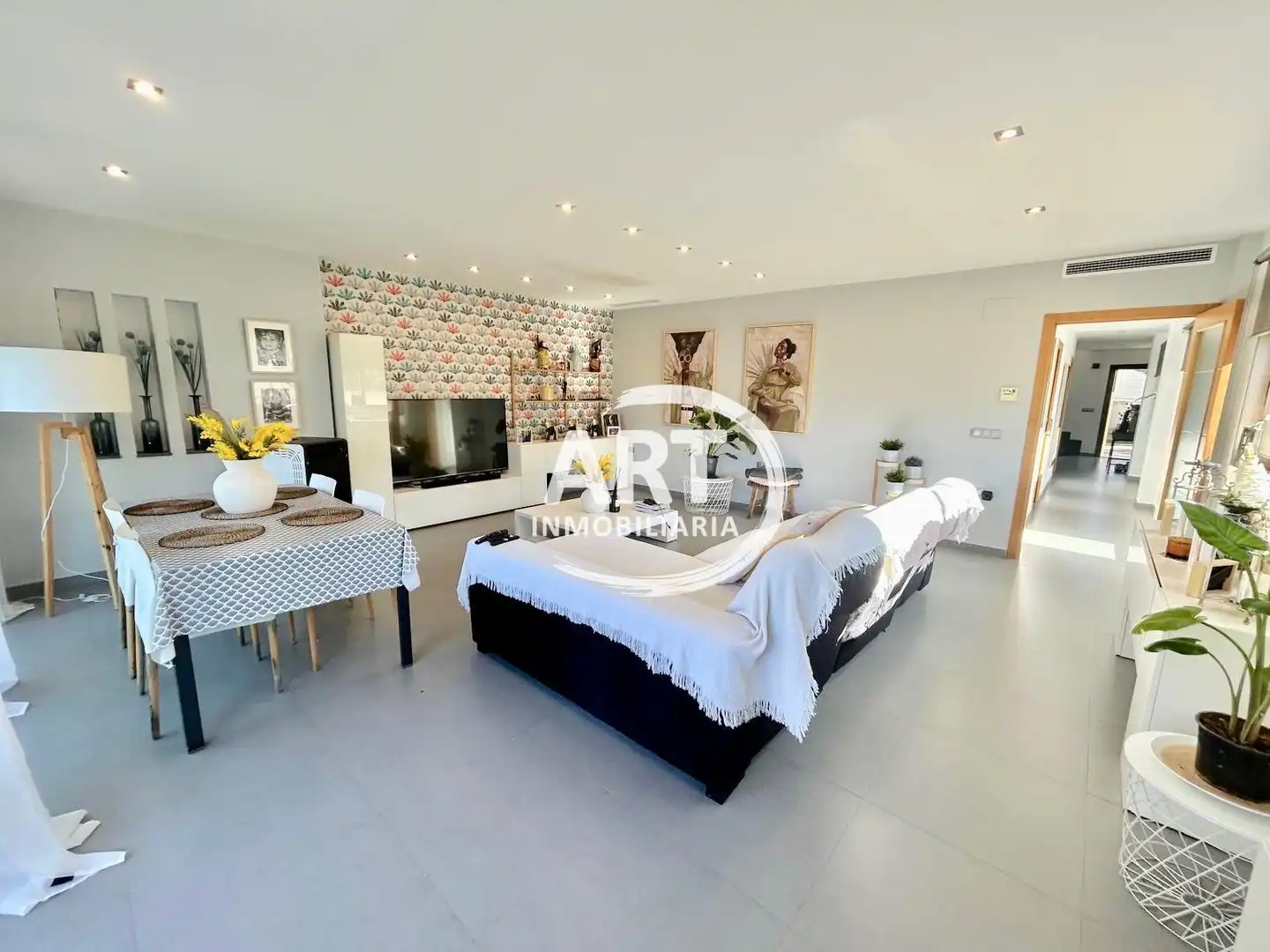 Sala de estar de Casa o chalet en venta en Llíria con Aire acondicionado, Calefacción y Jardín privado