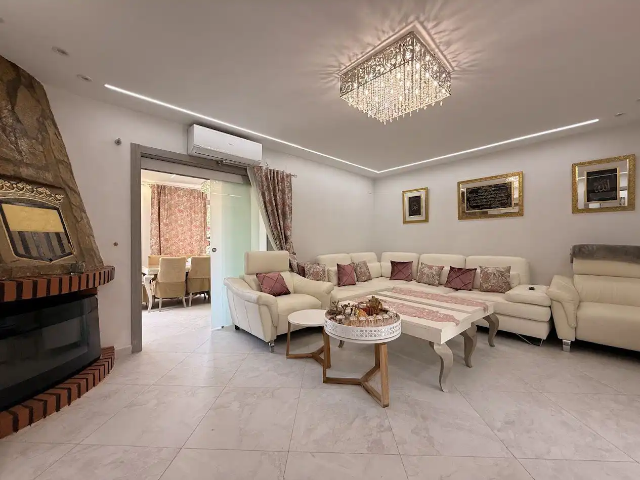 Sala d'estar de Casa o xalet en venda en El Campello amb Aire condicionat, Calefacció i Jardí privat
