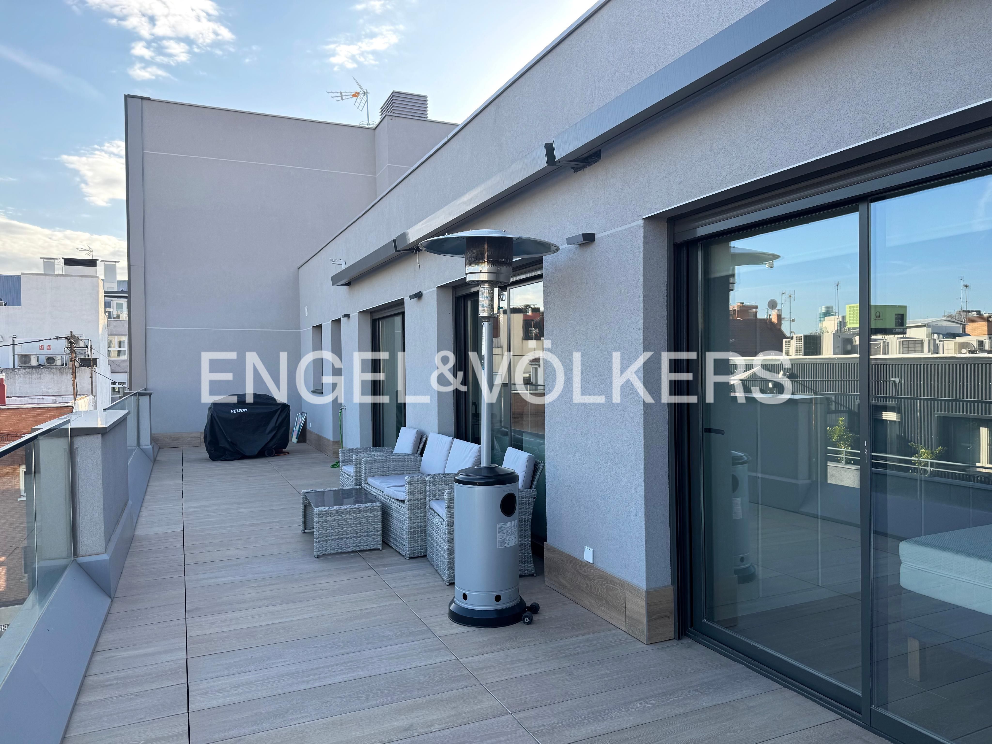 Àtic de lloguer a Cuatro Caminos - Azca