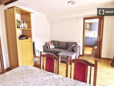 Appartamento con balcone in affitto a Algirós