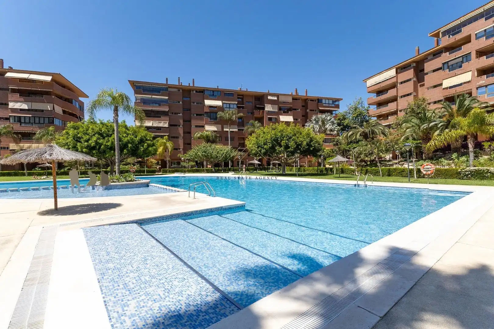 Piso con piscina en venta en Garbinet - Vistahermosa, imagen 31