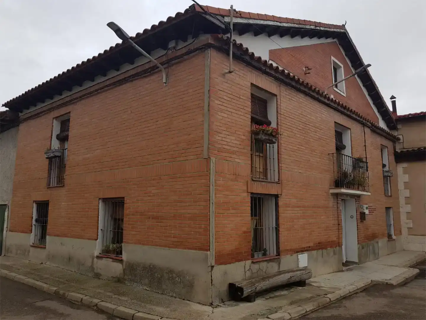 Exterior view of Houses for sale in Corcos  with Balcony